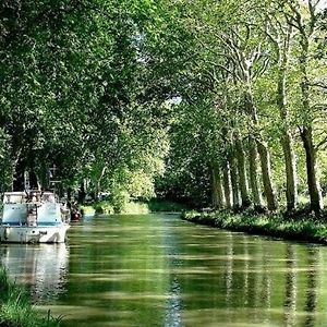 Отель Canal Du Midi. Havre De Paix. Labastide-d'Anjou Exterior photo