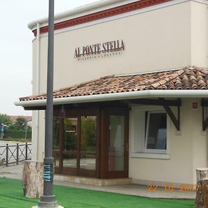 Отель Locanda Ponte Stella Al Borgo Казале-суль-Силе Exterior photo