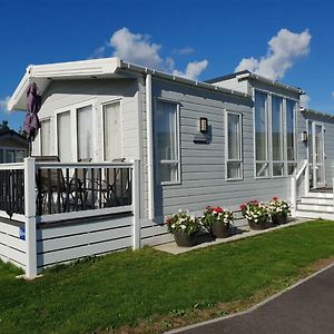 Отель Kent Getaways Westgate-on-Sea Exterior photo