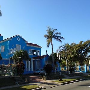 Hotel E Mirazul Гавана Exterior photo