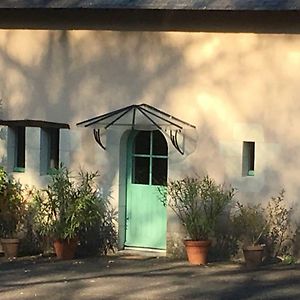 Le Petit Clos Bauge-en-Anjou Exterior photo