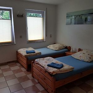 Апартаменты Gaestezimmer Auf Dem Campingplatz Конц Exterior photo