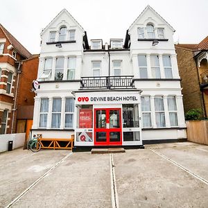 Oyo Devine Beach Hotel, Westcliff Саутенд-он-Си Exterior photo