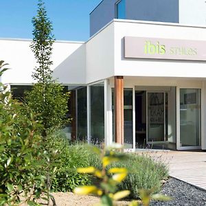 Отель Ibis Styles Ла-Лувьер Exterior photo