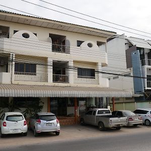 Phuttipong Apartment Хон Каен Exterior photo