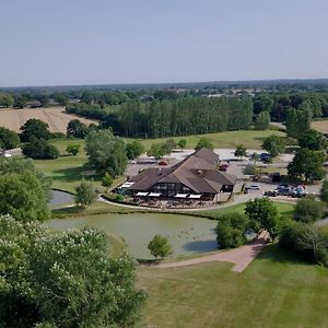 Weald Of Kent Golf Course And Hotel Мейдстон Exterior photo