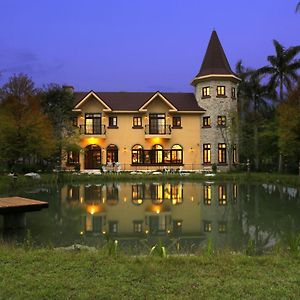 Апартаменты Yun Shan Shuei Castle Fengping Exterior photo