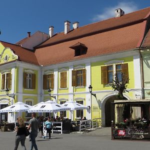 Ferdinand Apartments Медиаш Exterior photo