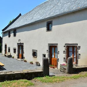 Bed and Breakfast L'Abri Du Berger Olby Exterior photo