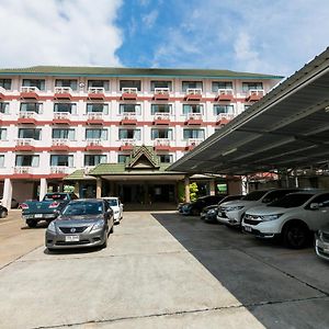 Tokyo Hotel Убонратчатхани Exterior photo