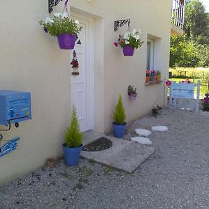 Bed and Breakfast Douce Vallee Vaux-les-Saint-Claude Exterior photo