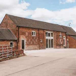 Bed and Breakfast Tuppenhurst Barn Рагли Exterior photo