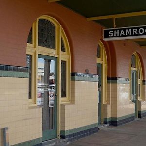 Shamrock Hotel Motel Temora Exterior photo