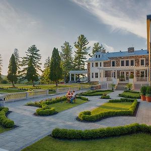 Отель Stonehaven Le Manoir - Relais & Chateaux Сент-Агат-де-Мон Exterior photo