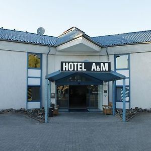 A&M Hotel Barsinghausen Бад-Нендорф Exterior photo