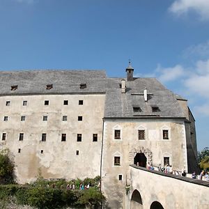 Отель Burg Altpernstein Micheldorf in Oberosterreich Exterior photo