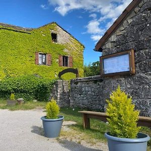 Отель Auberge De Cadenas Veyreau Exterior photo