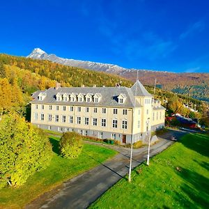 Отель Solhov, Castle Of The Lyngen Alps Lyngseidet Exterior photo