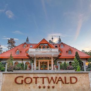 Hotel Gottwald Тата Exterior photo