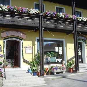 Gasthof-Metzgerei-Pension Schierlitz Римбах Exterior photo