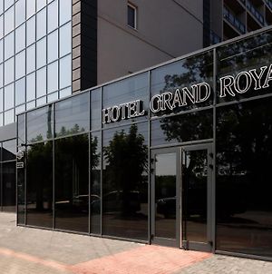 Отель Grand Royal Черновцы Exterior photo