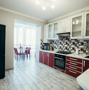Atlant Apartments Черновцы Exterior photo