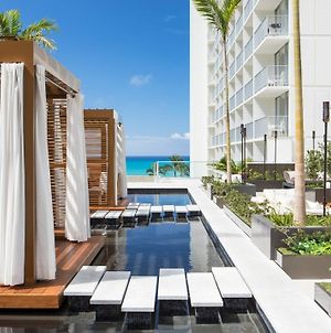 'Alohilani Resort Waikiki Beach Гонолулу Exterior photo