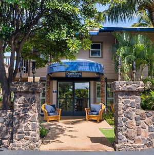 Days Inn By Wyndham Maui Oceanfront Уэйлея Exterior photo