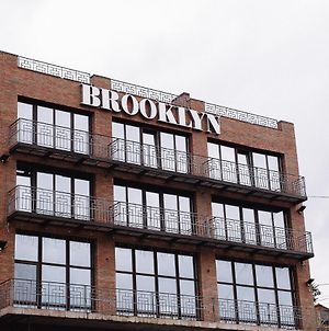 Отель Brooklyn Яблоница Exterior photo