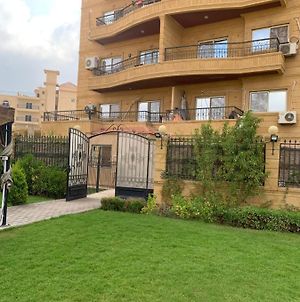 Luxury Apartments Beside Mall Of Arabia And Dar Al-Fouad Hospital - Families Only- No Alcoholic Beverages 6th of October City Exterior photo