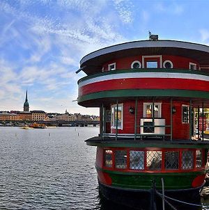 Den Roda Baten Стокгольм Exterior photo