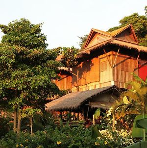 Le Bout Du Monde - Khmer Lodge Кеп Exterior photo