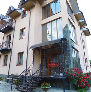 Bed and Breakfast Glanz Яремча Exterior photo
