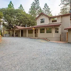Mountain Retreat With Hot Tub & Pool Table - 1 Hour From Squaw Valley Resort! Colfax Exterior photo