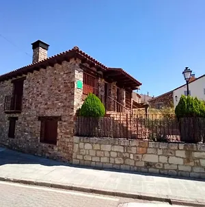 Вилла Alojamiento Rural "La Jara" Робледильо-де-ла-Хара Exterior photo