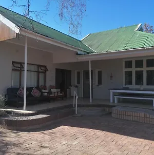 Villa De Karoo Guest House Оудсхорн Exterior photo