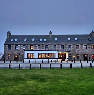 The Sands Hotel, Orkney Буррай-Вилледж Exterior photo