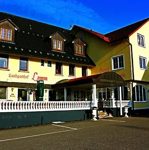 Landgasthof Hotel Lamm Лайхинген Exterior photo