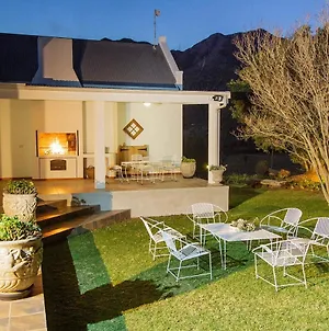 Bed and Breakfast Blue Lily Retreat Matjiesrivier  Exterior photo