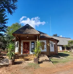Monkey Mountain Family Lodge Gemsbokfontein Exterior photo