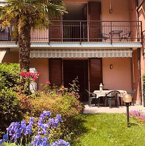 Вилла Casa Tiziana Лавена-Понте-Треза Exterior photo
