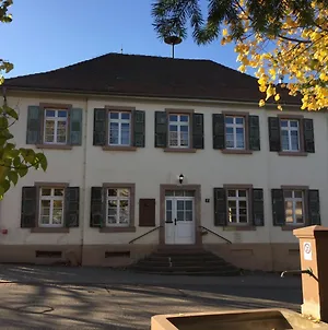Апартаменты Altes Schulhaus Mutschelbach Карлсбад Exterior photo