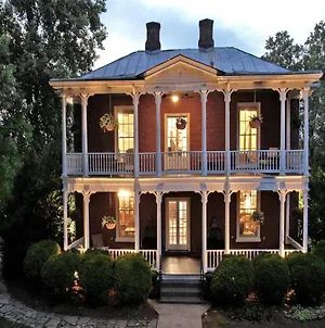 Red Hill Bed And Breakfast Lovingston Exterior photo