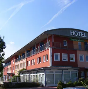 Hotel Thannhof Швайтенкирхен Exterior photo