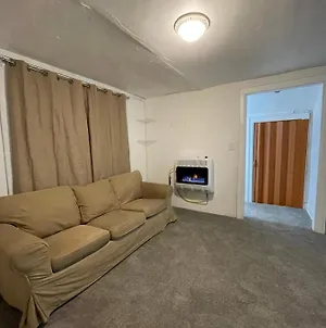 Two Bedroom Villa Studio With Fireplace & Living Room Детройт Exterior photo