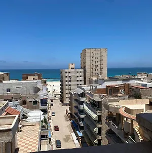 Apartment With 3Bed Rooms In Al Agamy - El Nakheil Beach Александрия Exterior photo