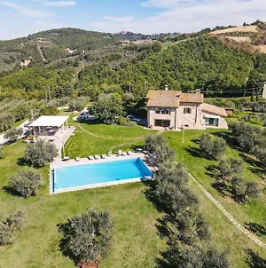 Villa With Private Pool, A/C In Umbria Nabij Todi Piedicolle Exterior photo