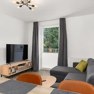 Cassel Lofts - Komfortable Wohnung Fur 4 Mit Balkon Nahe Vw-Werk Exterior photo