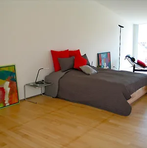 Апартаменты Artist'S Loft Zur Maloya Ormalingen Room photo