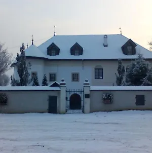 Апартаменты Castle Kastiel Котешова Exterior photo
